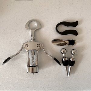 Corkscrew/Bottle Stoppers & Pourer/Beer Cap Opener